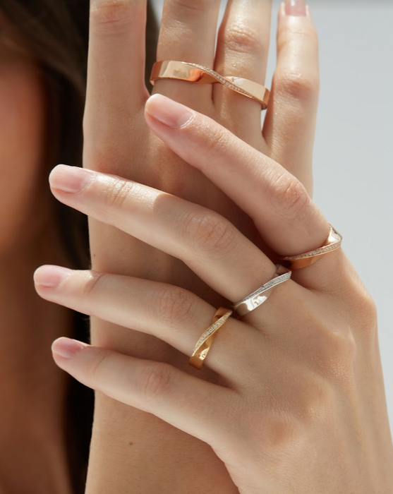Sway Double Ring